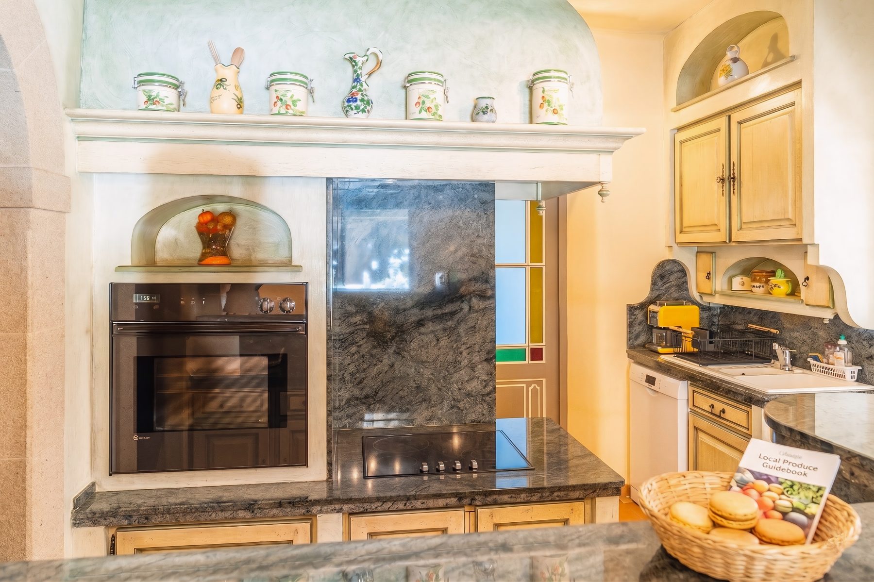 Cuisine équipée du gîte au Thor en Provence